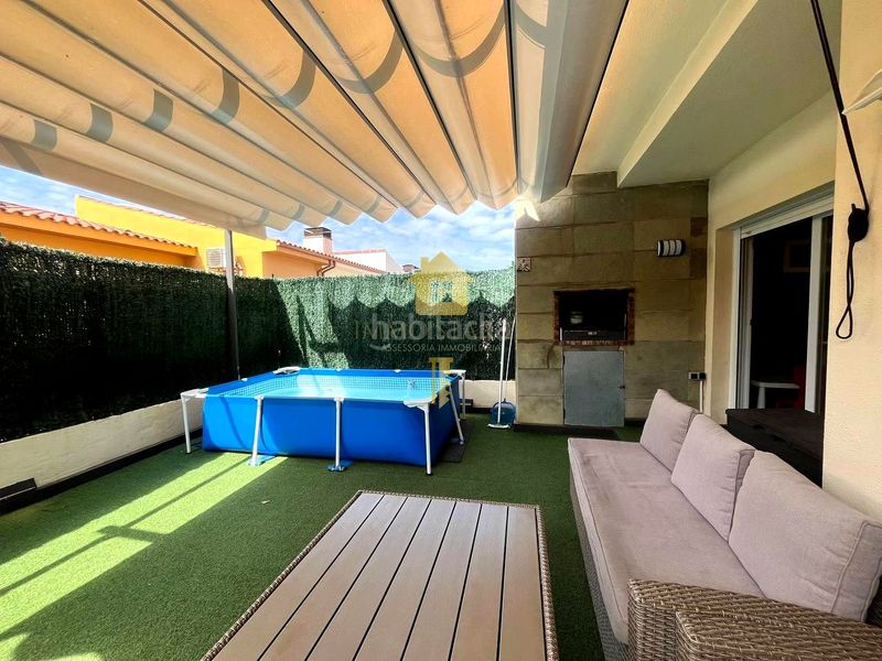 Foto d9d13820-21cb-46b4-bf2a-9493e39af613. Casa adossada amb calefacció piscina a Palau-saverdera