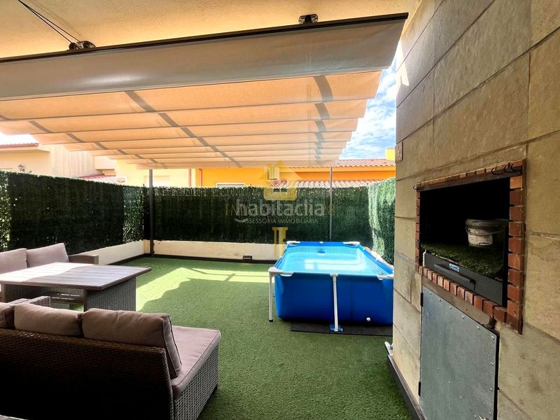 Foto dd4bae10-89e5-40c8-937b-43dd37ef0405. Casa adossada amb calefacció piscina a Palau-saverdera