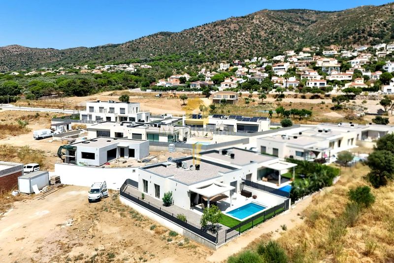 Foto 7d6fa1a6-b4e4-4dd0-8edc-971e9eeab9de. Casa amb calefacció piscina a Palau-saverdera