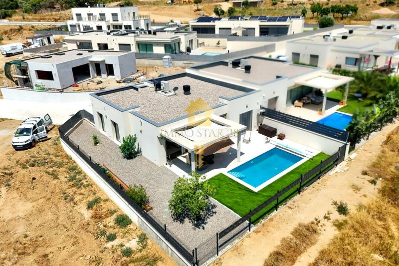Foto 8b2f6337-caa7-436d-b5d6-eb0e28143e6f. Casa amb calefacció piscina a Palau-saverdera