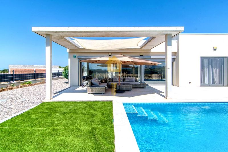 Foto b84bfe32-d9d6-43f7-9f4e-8d42c6072884. Casa amb calefacció piscina a Palau-saverdera