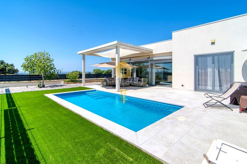 Foto c40e3d18-9b51-4b5a-bf5a-af21e9a4135f. Casa amb calefacció piscina a Palau-saverdera