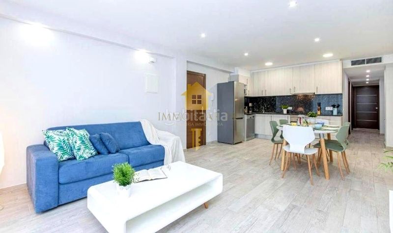 Foto 199daeed-71b0-4a4b-9b45-bbae0ee0f478. Rent flat in Centre Roses