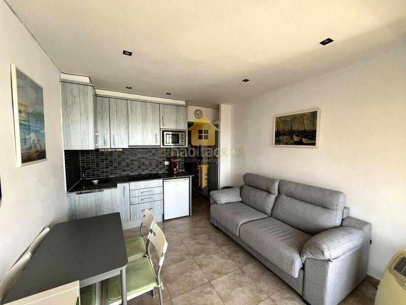 Foto ac1d8a3e-0ed9-4a1f-b426-4182aae583cd. Location studio avec piscine dans Santa Margarida Roses