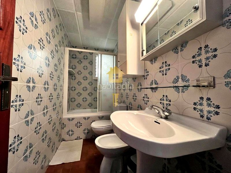 Foto ad22cc49-978f-4864-abd9-36568e1a36d7. Alquiler piso alquiler anual 1 habitación en el centro en Roses