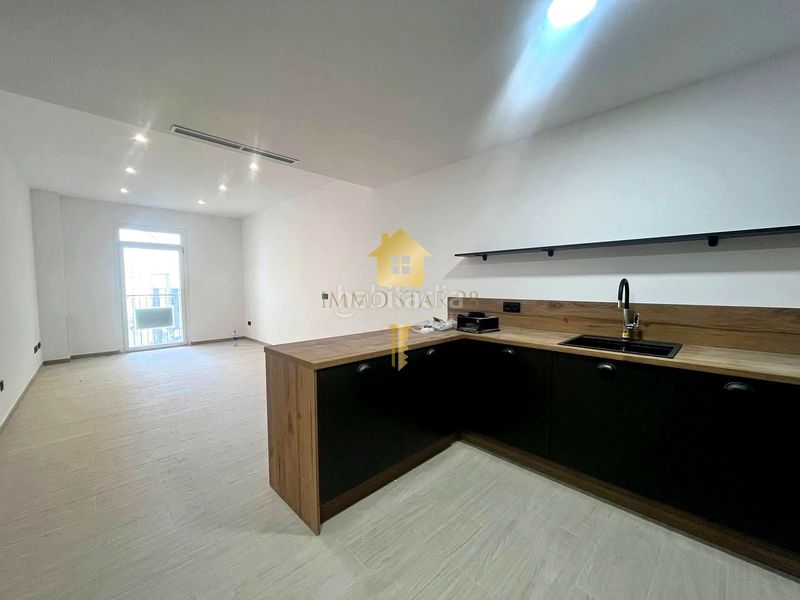 Foto 1ce8bbb3-3cd0-4be2-b97b-3da8d1687329. Alquiler piso alquiler anual de 2 habitaciones en pleno centro en Roses