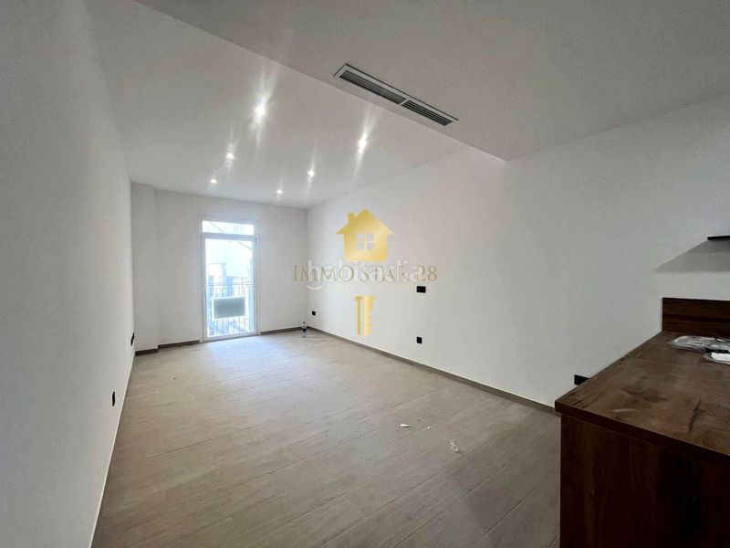 Foto 5f64c76e-b4c0-46c6-a22b-2ed89fe26ac0. Alquiler piso alquiler anual de 2 habitaciones en pleno centro en Roses