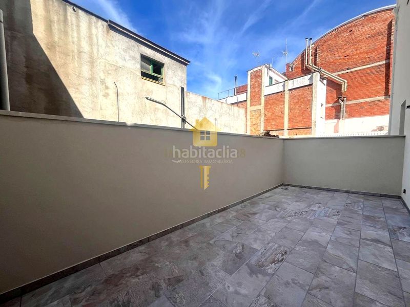 Foto a9d86d40-871b-4959-89a2-5ad9c8bf58c0. Alquiler piso alquiler anual de 2 habitaciones en pleno centro en Roses