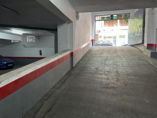 Parking coche en Ciudad Jardín - Zoco. Cochera para motos en calle don lope de sosa , al lado de gran v