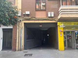 Parking voiture à Avenida avenida del gran capitán 42. Oportunidad única! plaza de garaje en pleno centro