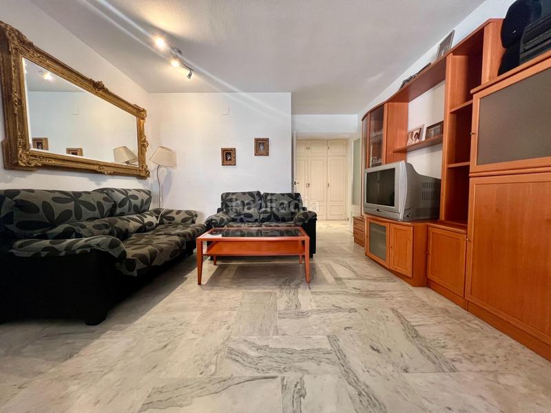 Foto a7bd651d-d057-45ec-81e6-9f9c3761d470. Piso amplio piso a solo 450 metros de la playa en Fuengirola