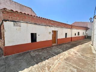 Maison à Fuente Obejuna. Encantadora casa en los morenos tu refugio ideal