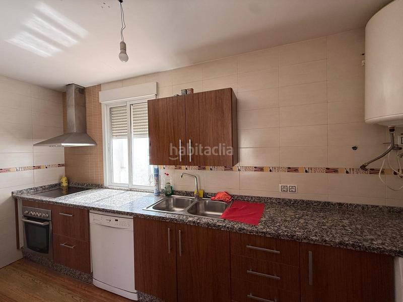 Foto da2570ec-b10d-45f9-b772-5d4b8ec65369. Casa amplia casa de 342 m con huerto, dos viviendas independientes y terraza con vistas no hipotecable en Córdoba