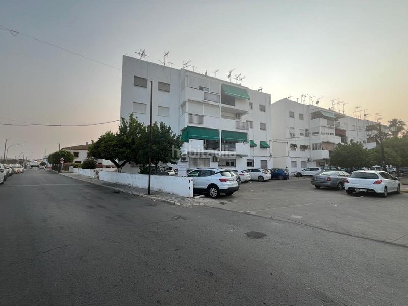 Foto 566a32fe-bc54-4552-9e59-f5c5649b3c02. Piso vivienda en esquina con entrada independiente y opción de negocio en Almodóvar del Río