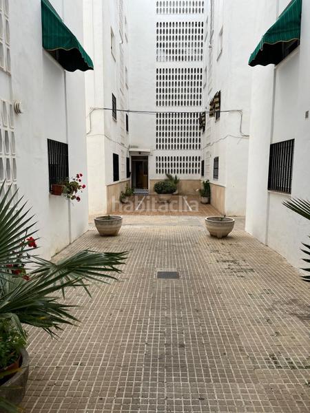 Foto 82792da4-bc4d-4200-ab95-19d71e6fa37a. Piso vivienda en esquina con entrada independiente y opción de negocio en Almodóvar del Río