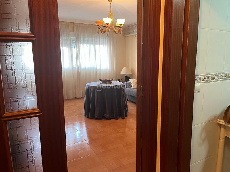Foto e2c1ad9b-49e6-46cc-8273-c41a3cdfffe4. Piso vivienda en esquina con entrada independiente y opción de negocio en Almodóvar del Río