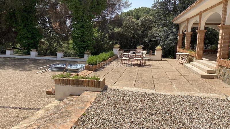 Foto 2bd96d94-df67-4836-aae6-46f43285649c. Chalet brillante alto junto a hospital los morales en Córdoba
