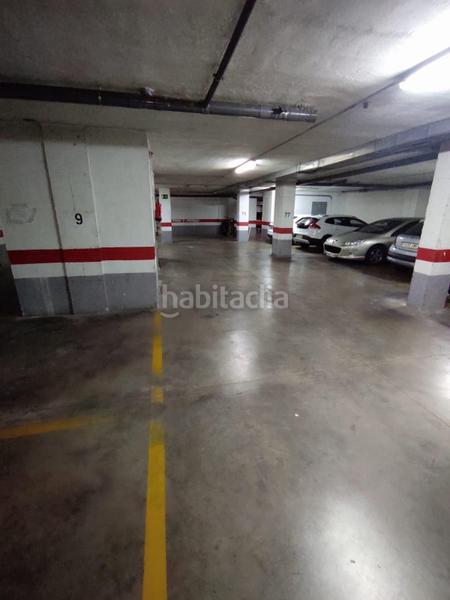 Foto baa42fdf-02c0-45af-a9e5-b6f14f86aed1. Parking coche plaza de aparcamiento en el arenal en Córdoba