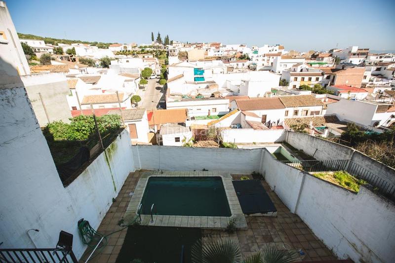 Foto 3c9a552e-cfe9-4cd8-8199-603454f262fb. Dúplex en calle bécquer 44 dúplex con encanto , a un paso de su majestuoso castillo en Almodóvar del Río