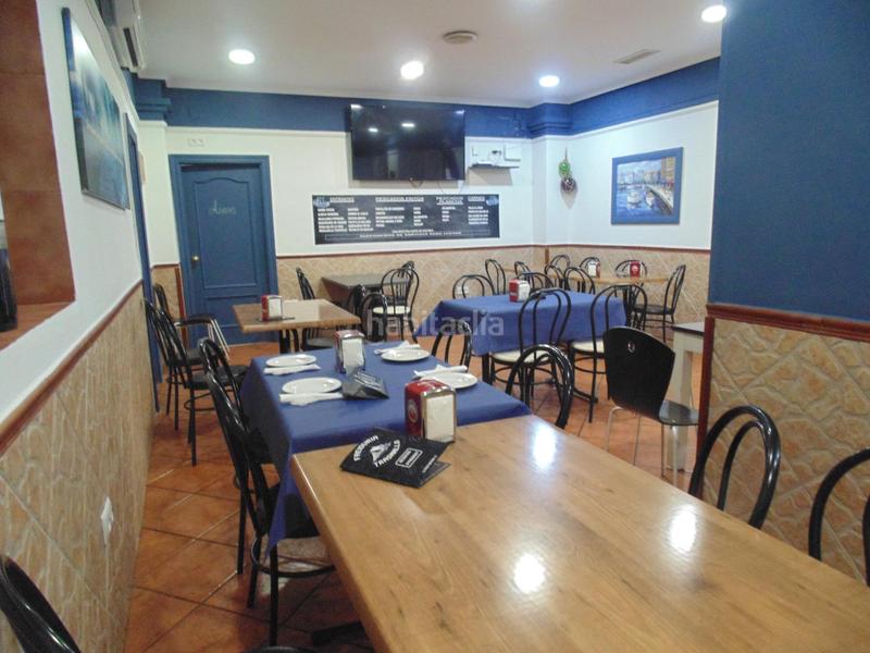Foto 57620c21-70be-4e26-a542-91bd3479b4fc. Local comercial te presentamos 2 grandes opciones, negocio en funcionamiento, convertible en 3 apartamentos. en Córdoba