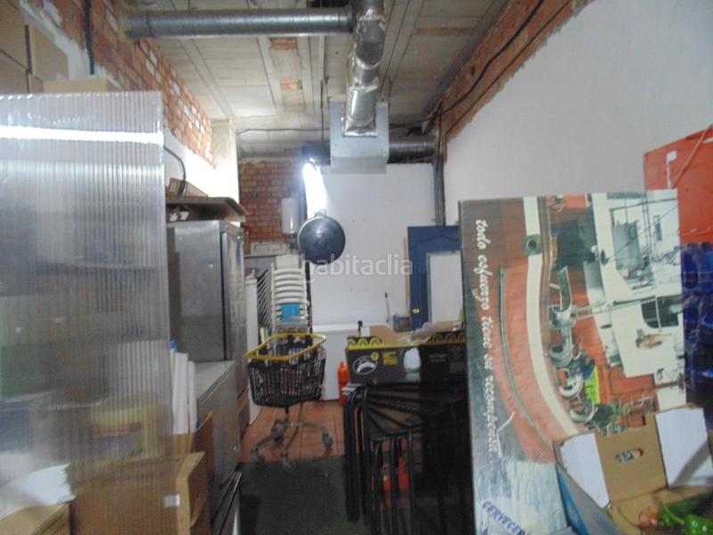 Foto 663e57e1-57b5-478c-92d2-1630782bb2fa. Local comercial te presentamos 2 grandes opciones, negocio en funcionamiento, convertible en 3 apartamentos. en Córdoba