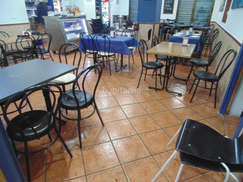 Foto 7a772803-b638-46e8-8850-4d608a2bba24. Local comercial te presentamos 2 grandes opciones, negocio en funcionamiento, convertible en 3 apartamentos. en Córdoba