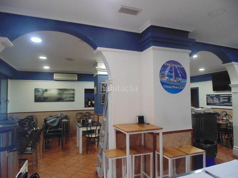 Foto dcc5f6ef-d914-4322-a95e-dd7e94d9aa3b. Local comercial te presentamos 2 grandes opciones, negocio en funcionamiento, convertible en 3 apartamentos. en Córdoba