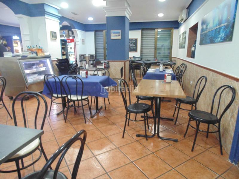 Foto f8b8e8d2-1036-4afe-9d16-5bc44fbc8f4d. Local comercial te presentamos 2 grandes opciones, negocio en funcionamiento, convertible en 3 apartamentos. en Córdoba