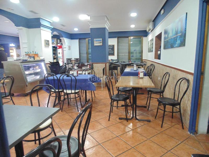 Foto ff8153c6-04b9-44f3-98af-f3aa5055ca78. Local comercial te presentamos 2 grandes opciones, negocio en funcionamiento, convertible en 3 apartamentos. en Córdoba