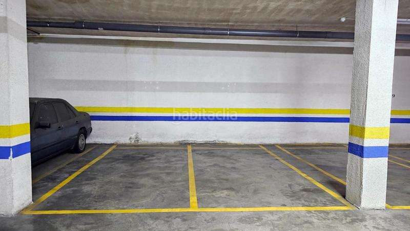 Foto eb2aaeb9-08ed-42e9-b37d-a706a7992392. Parking coche oportunidad única de adquirir plaza de garaje en el edificio los jardines de la sierra 1! en Córdoba