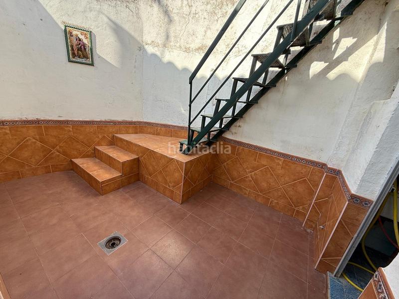 Foto d9c9c237-a983-414c-a902-7bc35f14e90c. Casa oportunidad málaga casa de pueblo con patio y terraza en Almargen