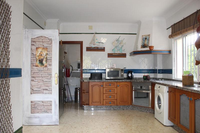 Foto e681e3a1-686f-4e89-bb07-91eb50f7ba83. Chalet con parcheggio piscina in El Higuerón Córdoba