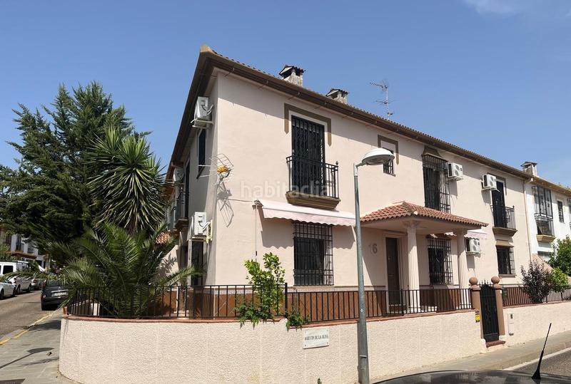 Foto c73caae2-df84-4a04-a927-6558aa509c43. Semi detached house with parking in El Brillante -El Naranjo - El Tablero Córdoba