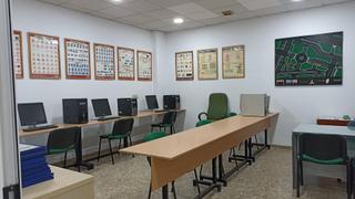 Local Comercial a Fuensanta- Arcángel. Magnifico local zona arenal. venta por jubilacion.