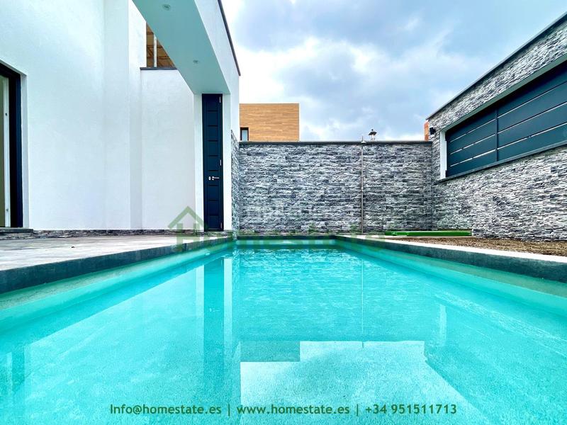 Foto 9439038b-eaf9-4e7d-b40b-889cf5944a72. Casa amb aparcament piscina a Capellanía - Retamar Alhaurín de la Torre