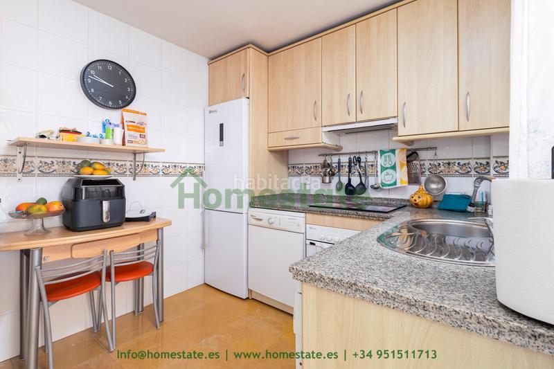 Foto e697f853-ac49-41d5-b7ad-46f8a0156d1b. Casa a La Colina Torremolinos