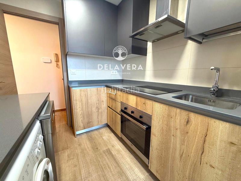 Foto 3b7631f8-e7eb-440e-8e3d-aebe4d283b3a. Pis a siete picos 1 a Zona Centro Joven Alcorcón