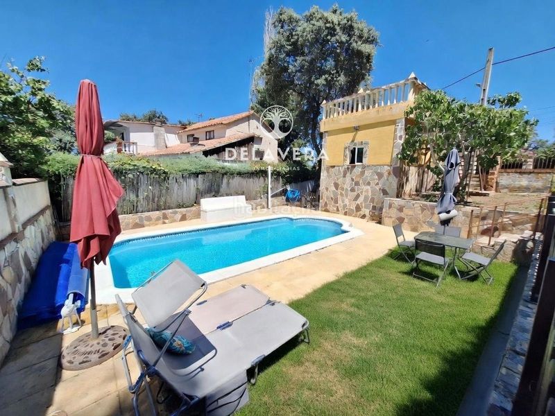Foto b48857d2-4169-4a25-bc6f-e801c928c0fb. Xalet amb calefacció aparcament piscina a Villa del Prado