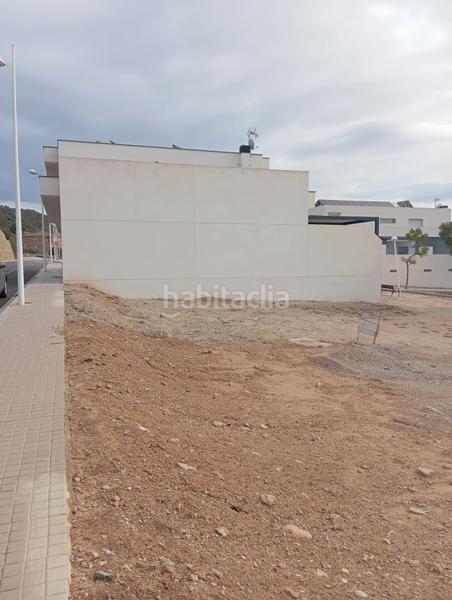 Foto 36cfac53-5624-4c9b-83d6-445d9b8f17d6. Terreno residenziale in carrer josep renau 9 in Monserrat