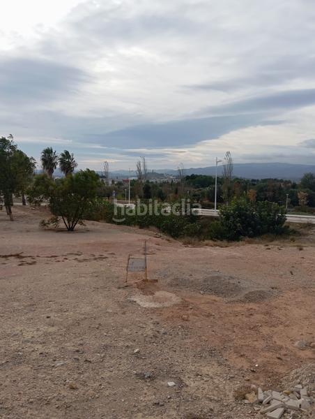 Foto 65ed22fc-444d-4efe-8ba0-1faee73b3229. Terreno residenziale in carrer josep renau 9 in Monserrat