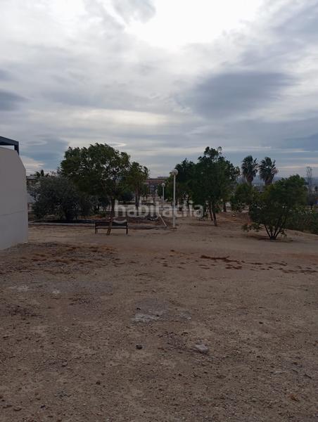 Foto ad55ad7e-98c7-4a90-874a-b3eecdc7e816. Terreno residenziale in carrer josep renau 9 in Monserrat