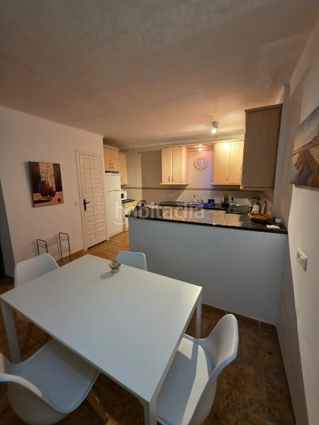 Foto 72e8acbb-7f33-4b65-a2d2-6c25b80b81a4. Casa adossada a calle aristóteles 72 a Avda Pescia - Ctra de Frigiliana Nerja