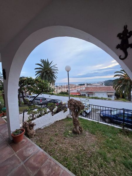 Foto 7a55b9ca-f7bc-4c46-967b-afb19fff9f18. Casa adossada a calle aristóteles 72 a Avda Pescia - Ctra de Frigiliana Nerja