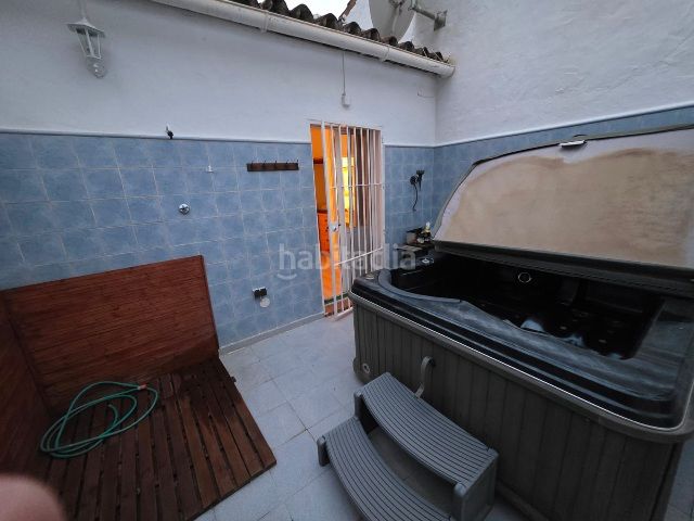 Foto b062cff3-478f-4846-8712-473e09943cbf. Casa adossada a calle aristóteles 72 a Avda Pescia - Ctra de Frigiliana Nerja