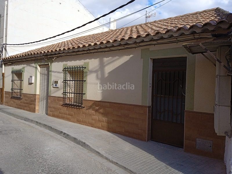 Foto d090faf1-1c4c-4536-8941-170e06f32f42. Casa a Tobarra