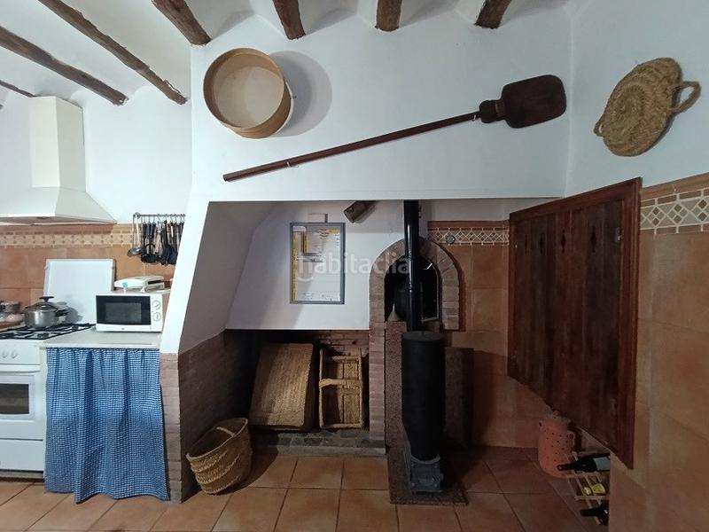 Foto 6504e81d-3db5-4230-9013-a43c98c51ce5. Masia amb xemeneia aparcament piscina a Tobarra