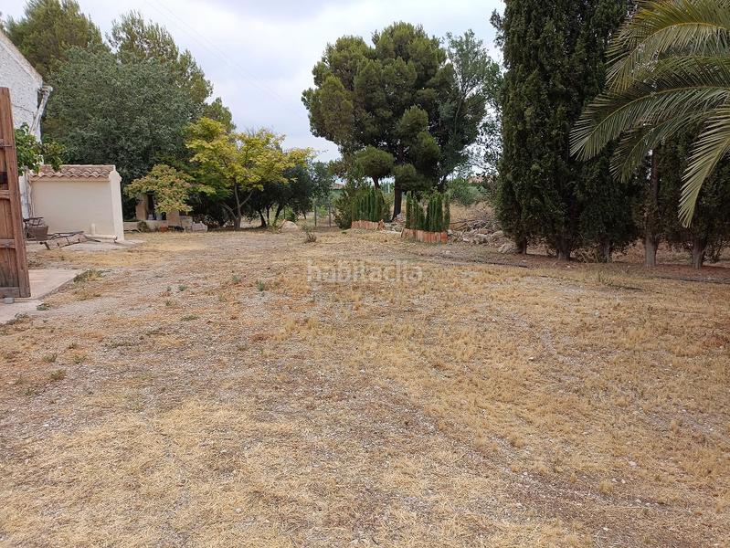 Foto c8c1d334-32dc-4578-9536-163377d18dc3. Masia amb xemeneia aparcament piscina a Tobarra