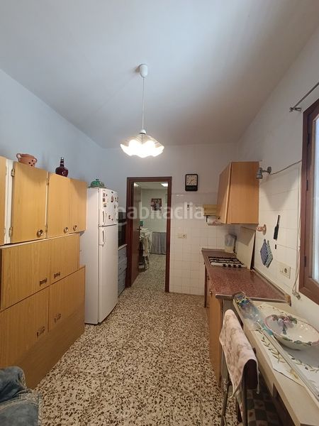 Foto 53277f49-748d-4b48-a977-1ca1e8598d7d. Casa amb xemeneia a Albatana