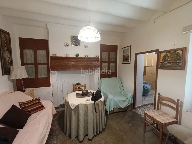 Foto b5612487-7dae-4077-839d-e3278d57fcf1. Casa amb xemeneia a Albatana