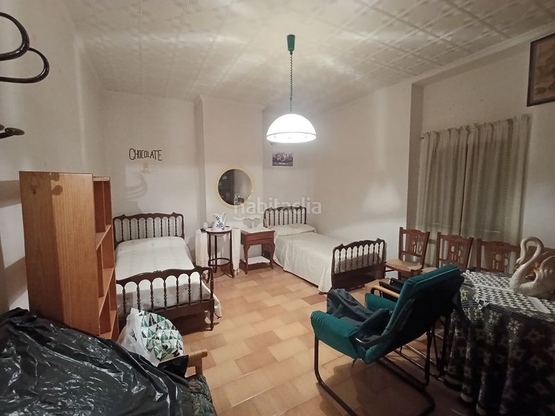 Foto e1555dd5-b76e-4c5c-b355-88b7101b54be. Casa amb xemeneia a Albatana